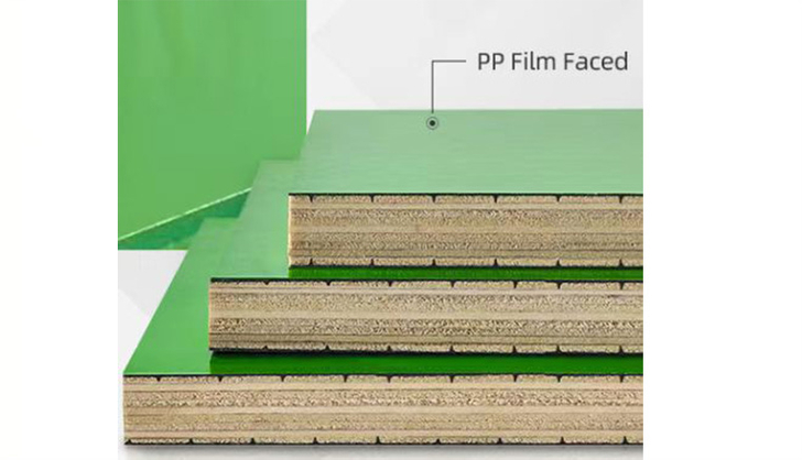 Plastfilm bekl&aelig;dt krydsfiner